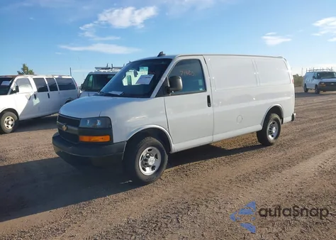 2019 Chevrolet Express 2500 Work Van из США, поврежденный, VIN 1GCWGAFP0K1326202